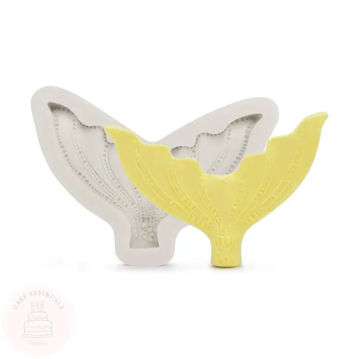 XL mermaid tail silicone mold crafted from food-grade silicone, designed for chocolate, candy, and cake decoration, featuring detailed and flexible non-stick design.